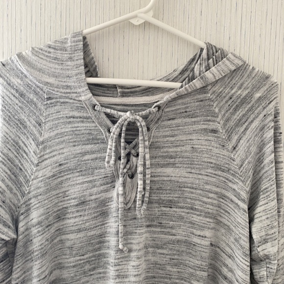 American Eagle Top - Picture 2 of 5